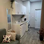 студио ива 2 Appartement Sliven
