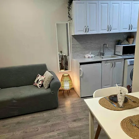 студио ива 2 Apartment Sliven